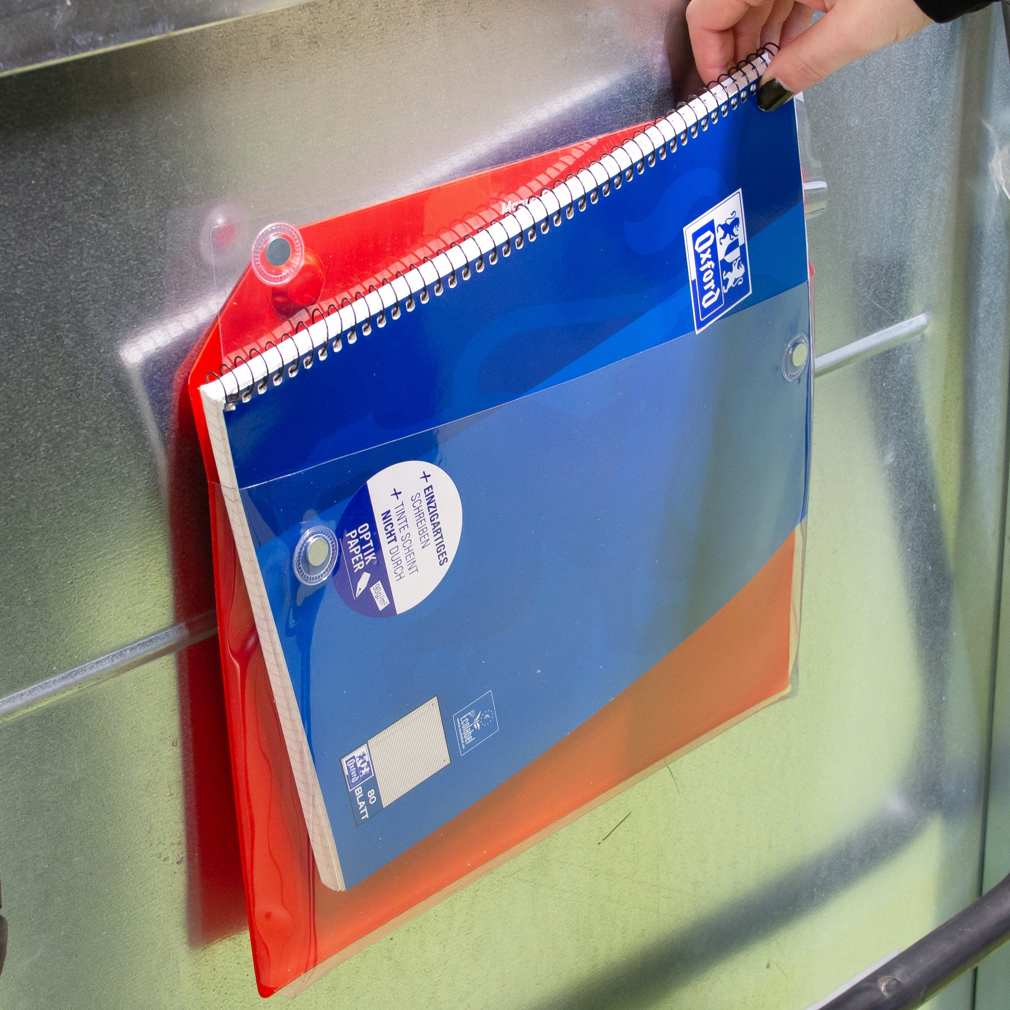 Magnetische XXL-Tasche für DIN A4 quer Anwendung