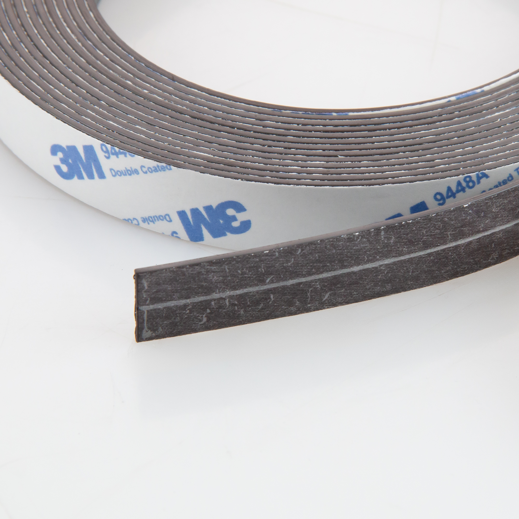 Selbstklebendes Magnetband 5.000x15x1,5mm