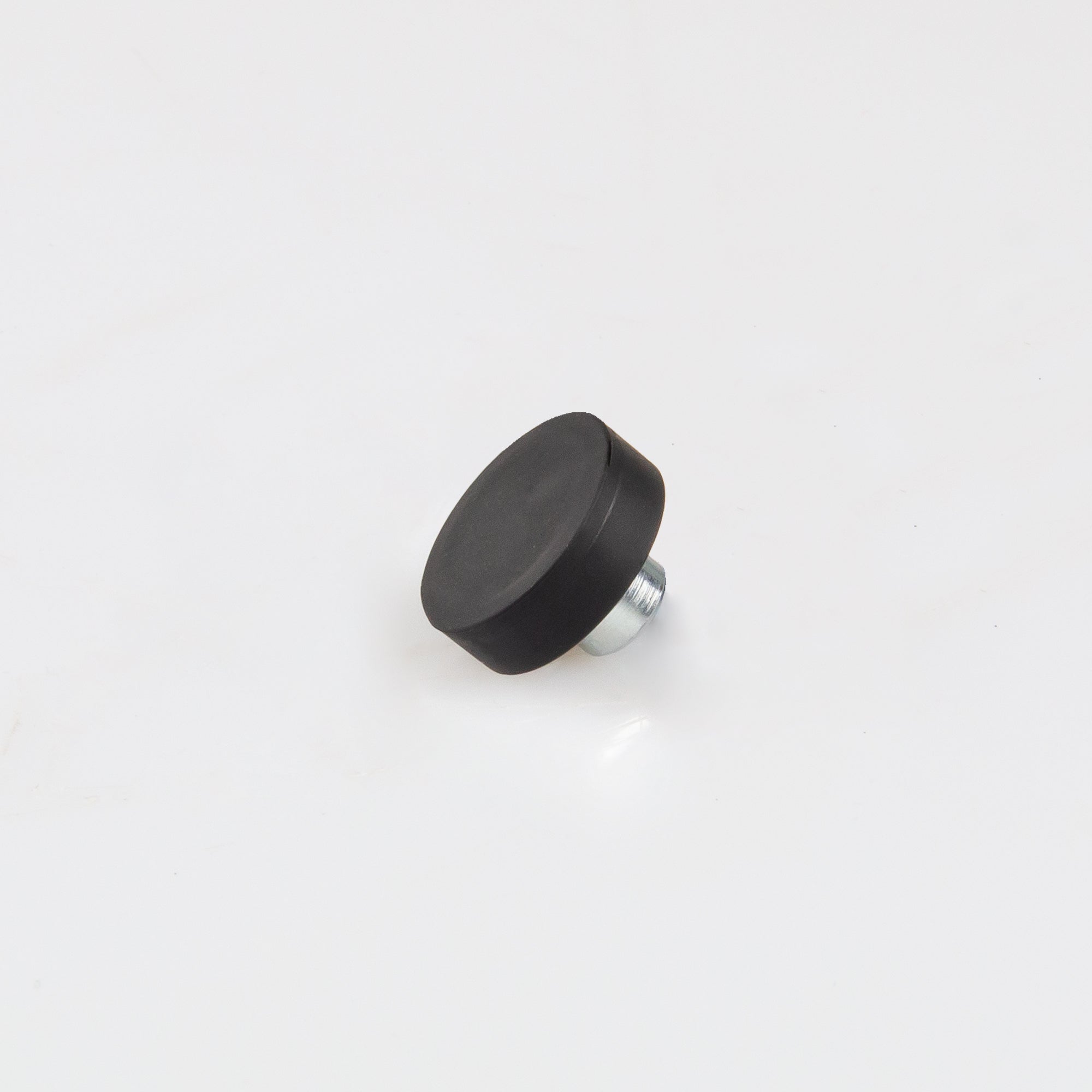 Gummiertes schwarzes Magnetsystem Ø18x6mm mit Gewindebuchse M4 Haftfläche