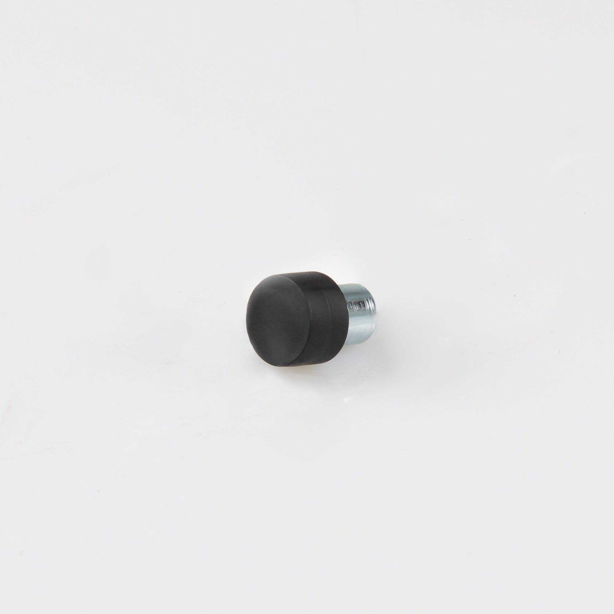 Gummiertes schwarzes Magnetsystem Ø12x7mm mit Gewindebuchse M4 Haftfläche