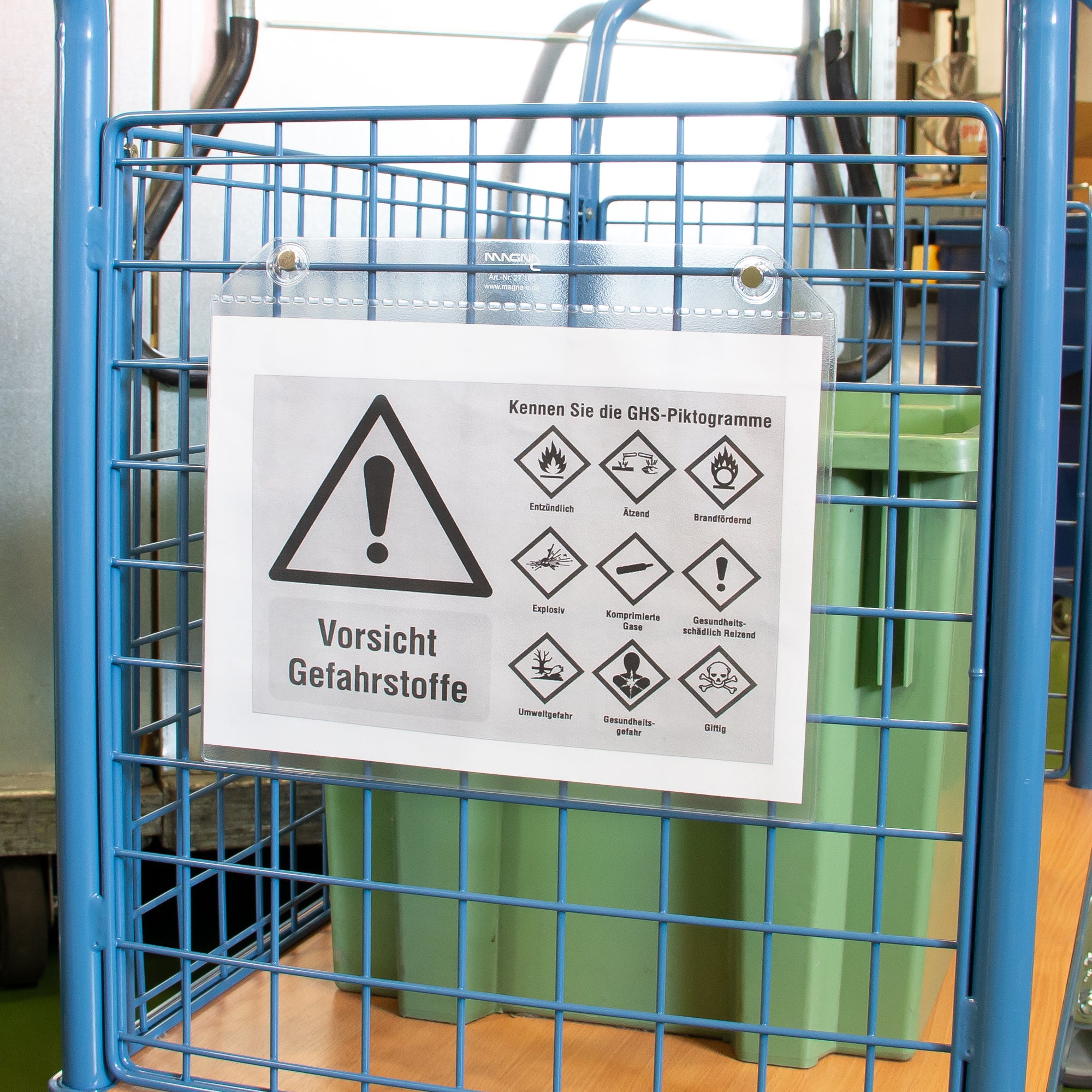 Transparente Magnettasche für DIN A4 quer an Gitterbox