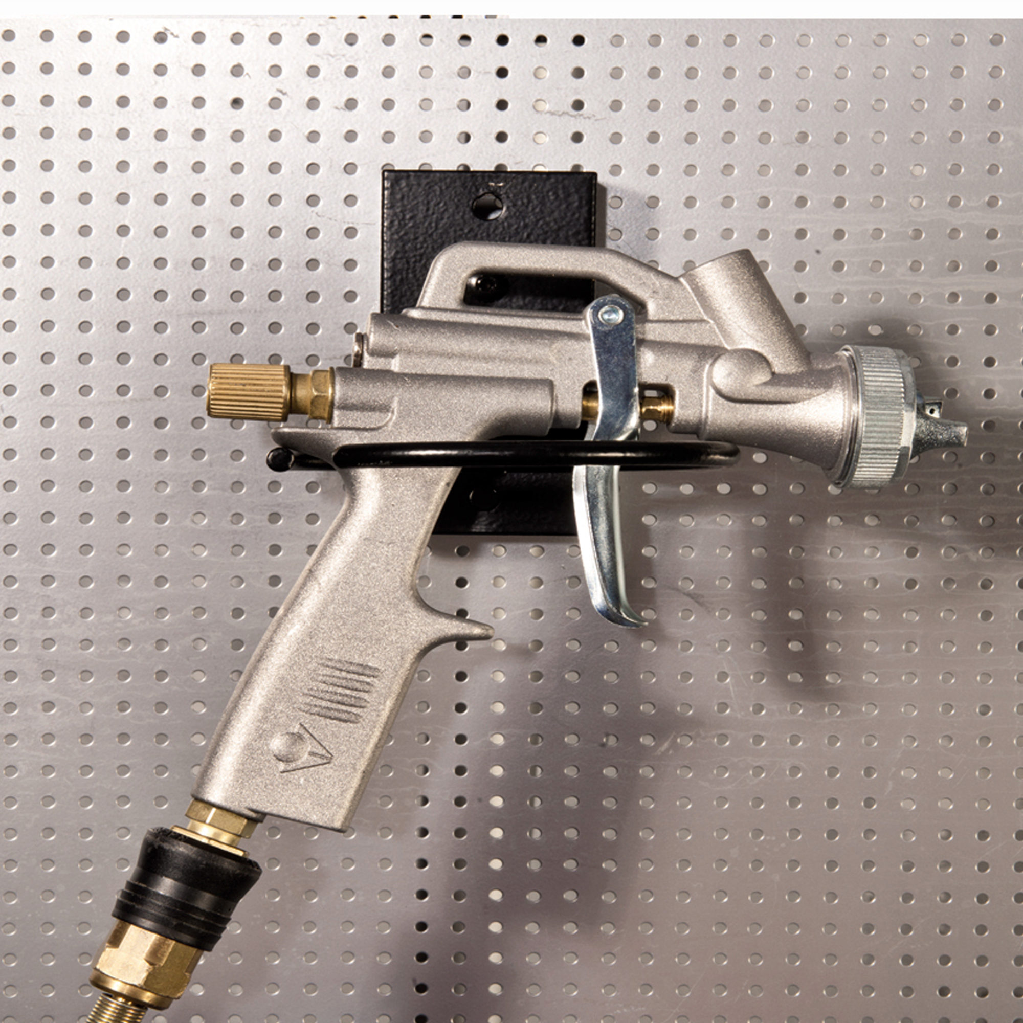 Magnetischer Werkzeughalter für Maschinen mit Pistolenform