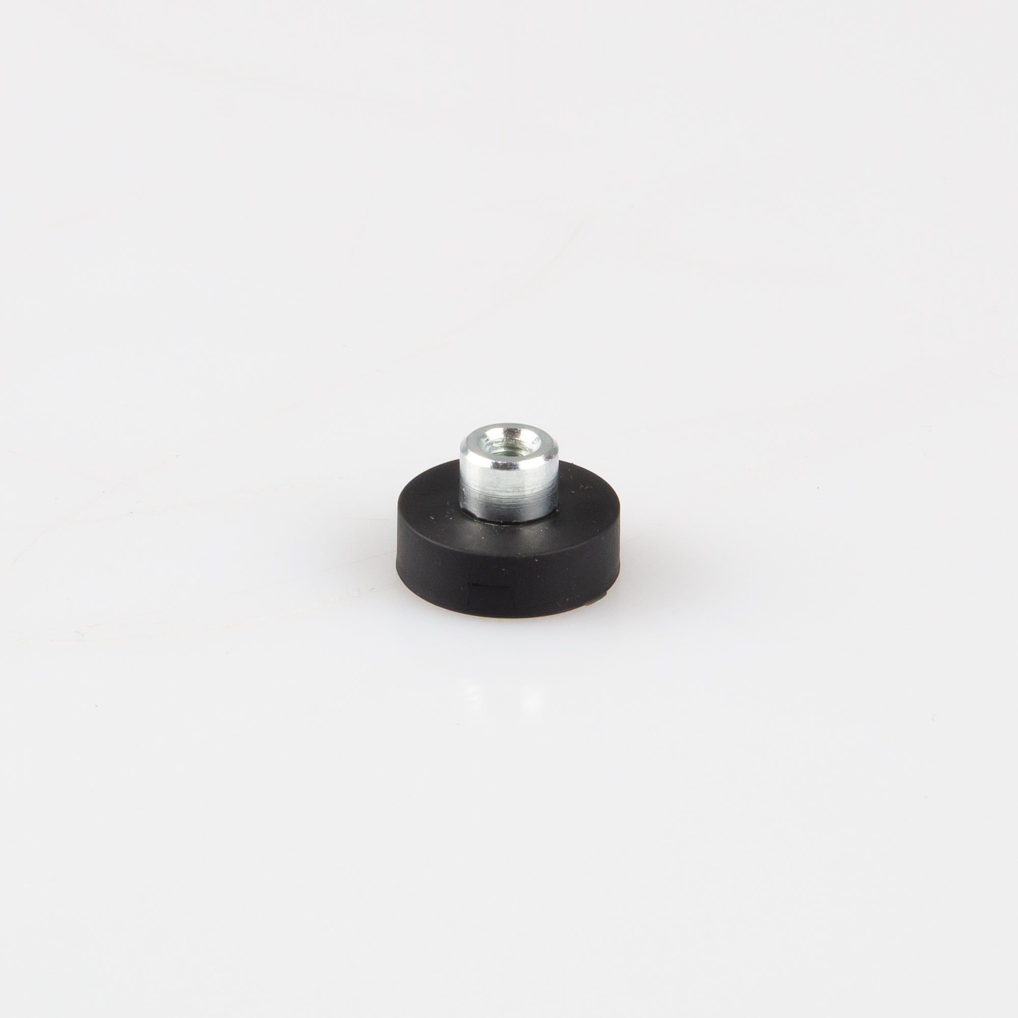 Gummiertes schwarzes Magnetsystem Ø18x6mm mit Gewindebuchse M4