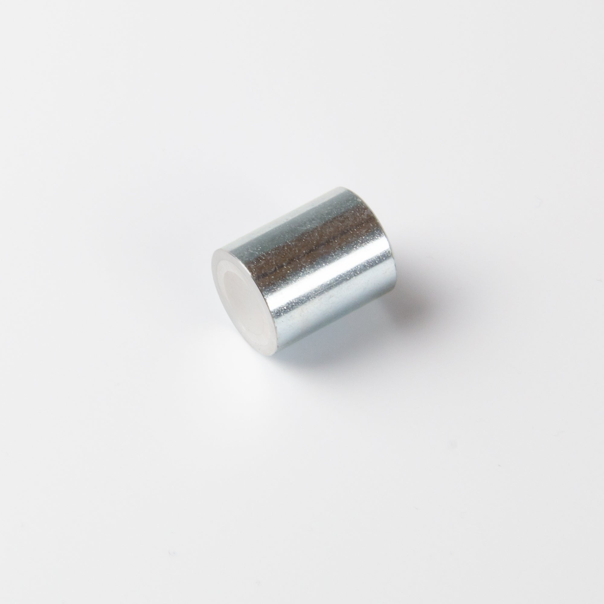 Stabgreifer aus AlNiCo Ø20x25mm mit Innengewinde M6 Haftfläche