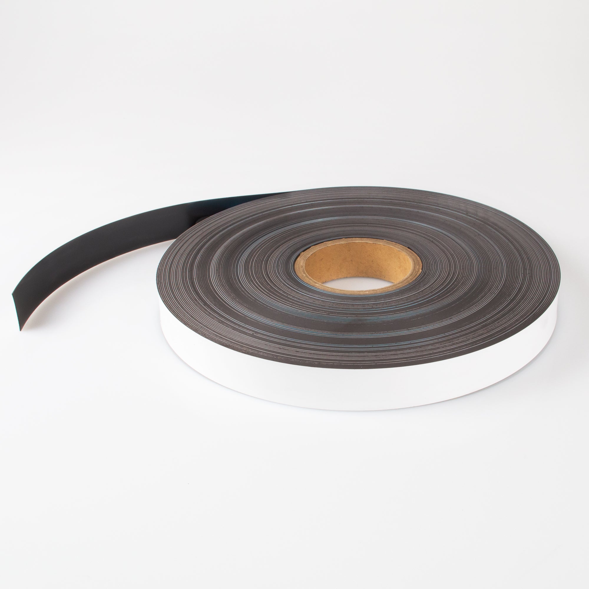 Kutlu Magnetisches Etikettenband 5m – 60 Mm X 1 Mm, Flexibel, Für Regalbeschriftung & Metalltafeln Kutlu Magnetisches Etikettenband 5m – 60 Mm X 1 Mm, Flexibel, Für Regalbeschriftung & Metalltafeln